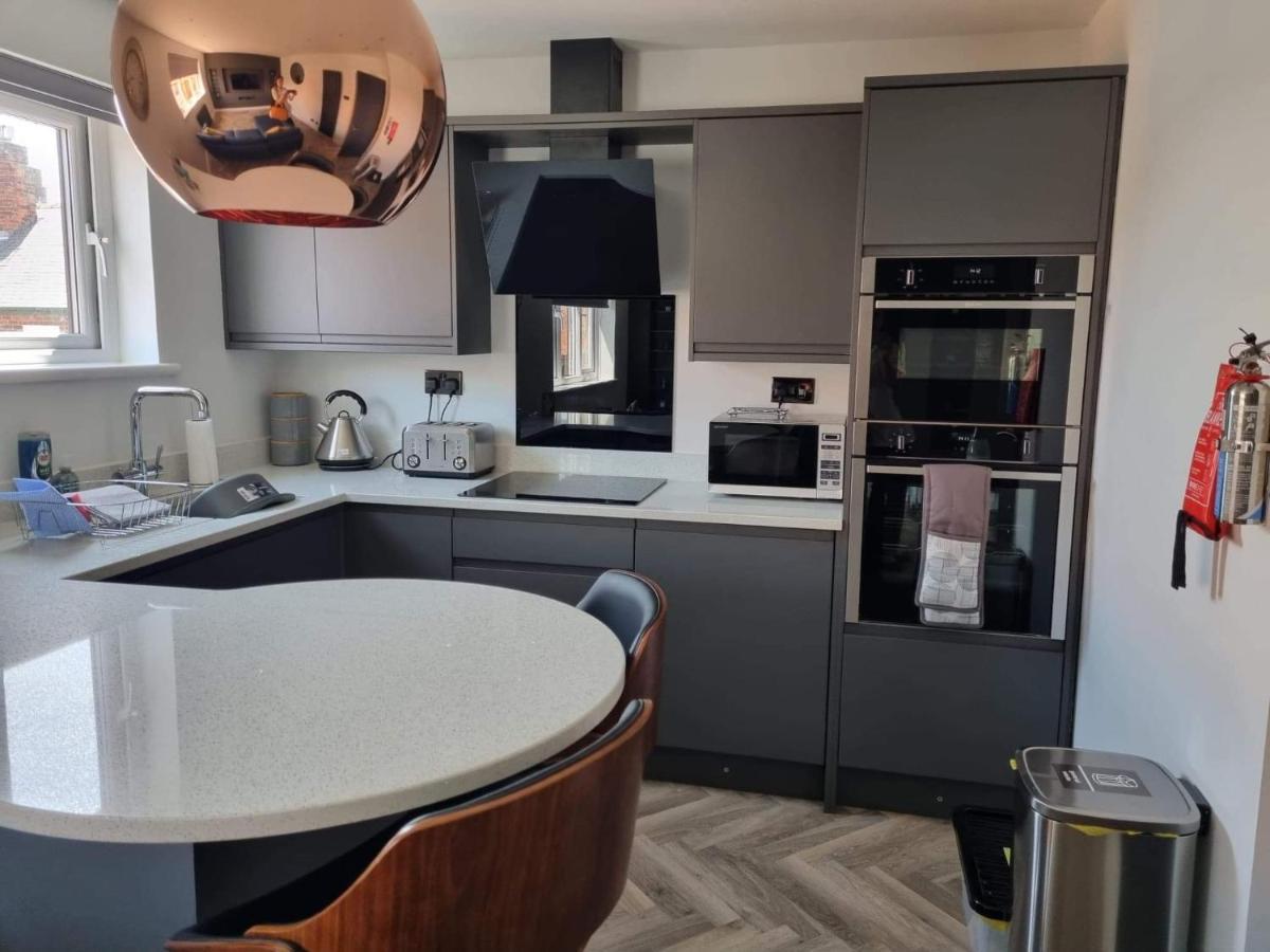 Holiday Apartment Бевърли Екстериор снимка